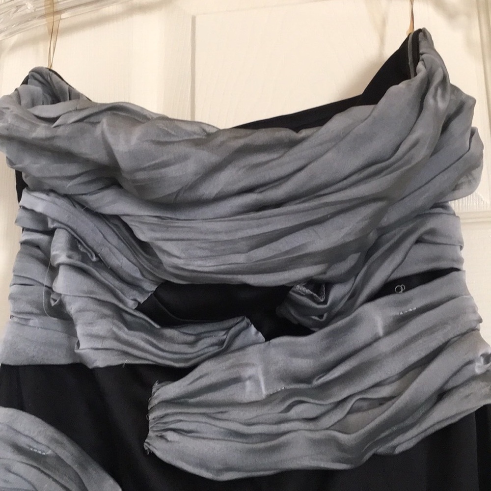 Nikibiki grey and black Dress size small - Picture 3 of 4